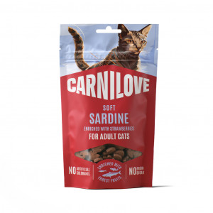CARNILOVE Soft Snack Sardine enriched with Strawberries skanėstai katėms 50 g